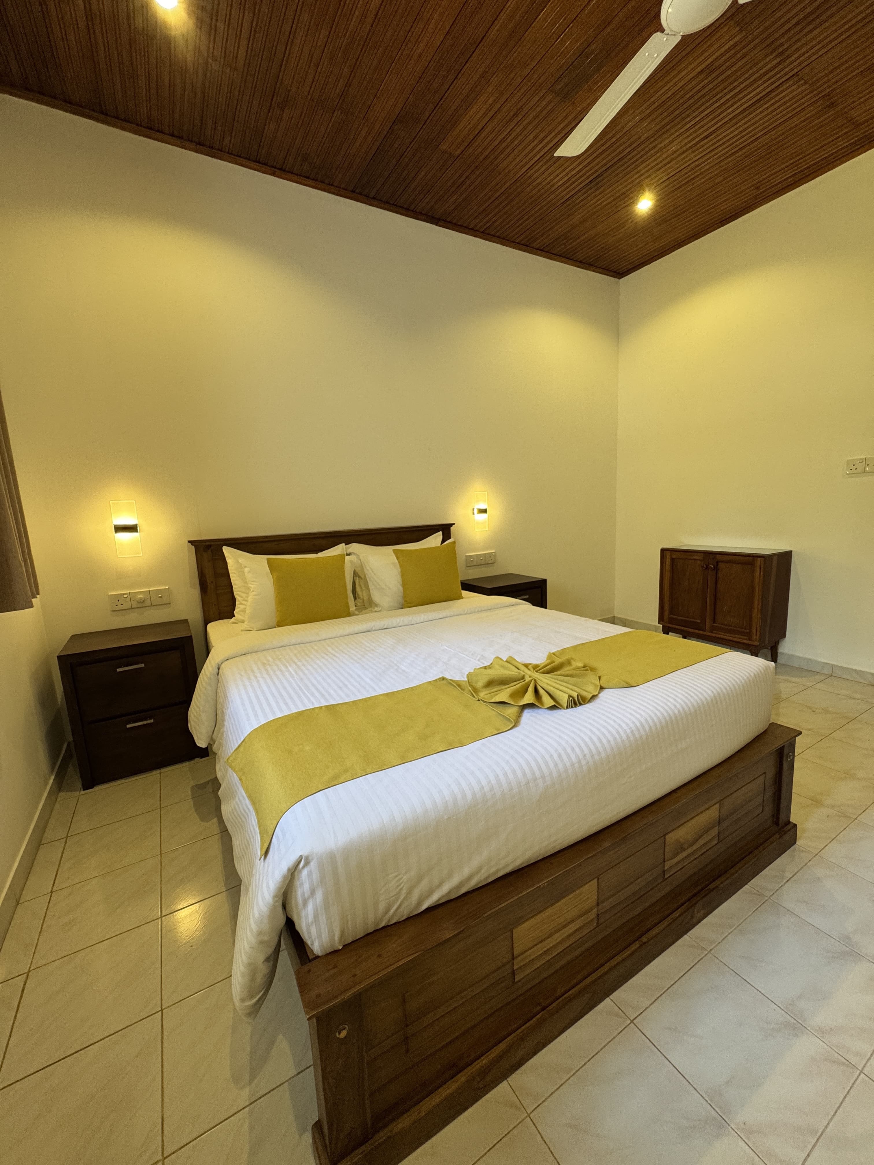Elegant bedroom